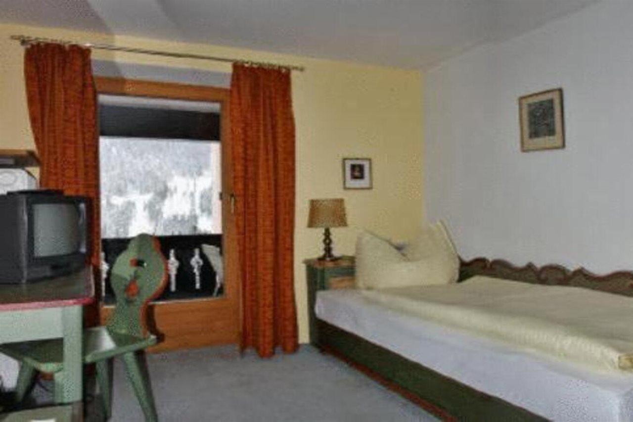 Hotel Mooserkreuz Sankt Anton am Arlberg Quarto foto